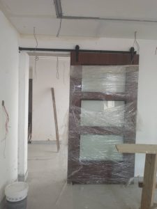 Berntodoorsandmore top mount barn door